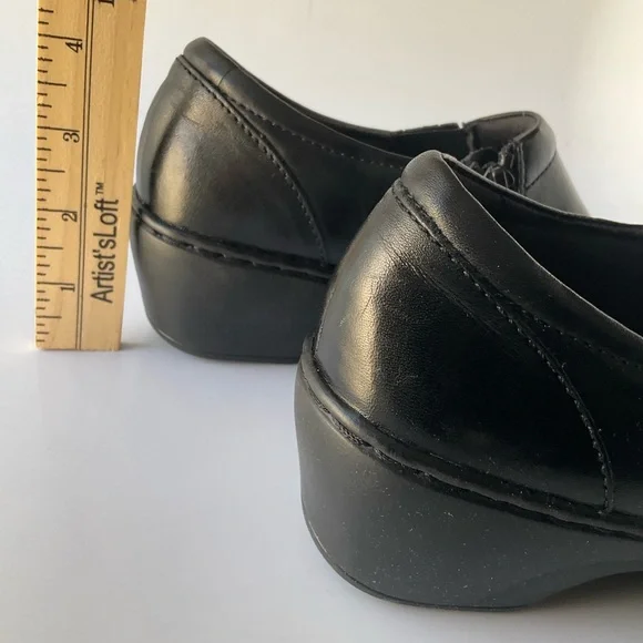Clarks Channing Essa 6.5 M Black Leather slip on - Picture 8 of 13